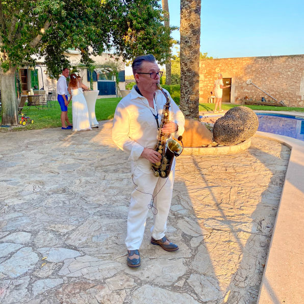 Deutscher Mallorca DJ und Saxofonist - Saxophonist